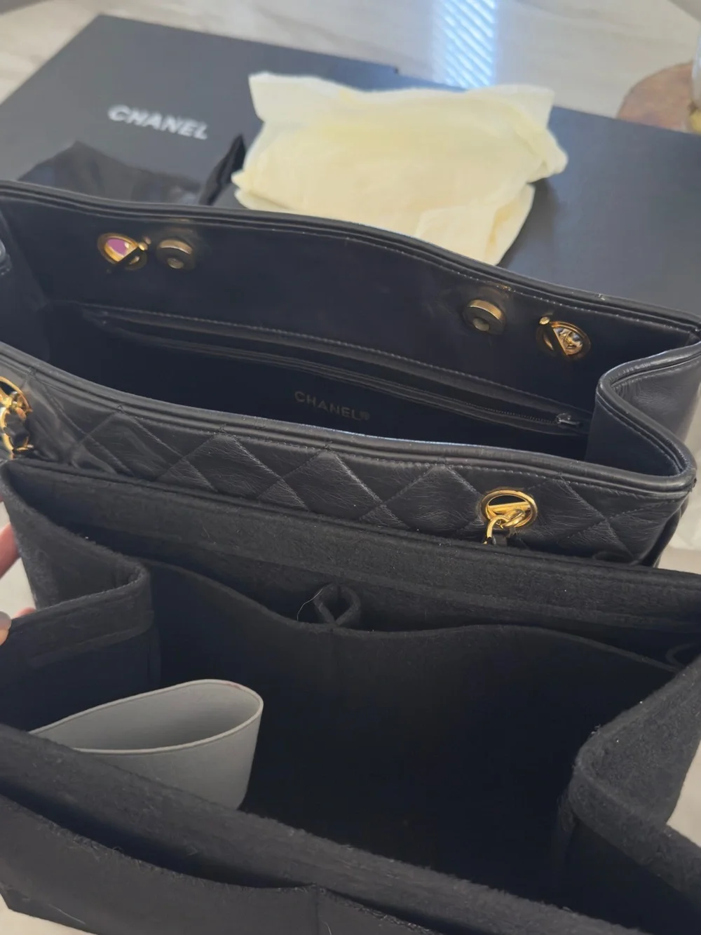 CHANEL Black Quilted Leather Shoulder Bag with Gold Chain